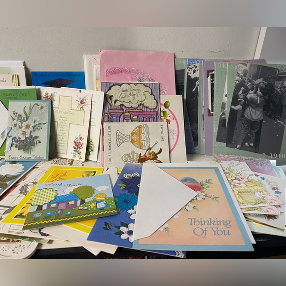 Large collection of vintage greeting cards - Picture 2 of 10